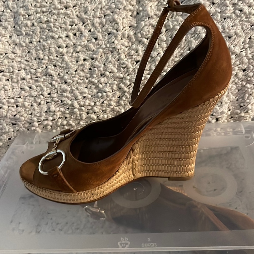Gucci wedge gently used